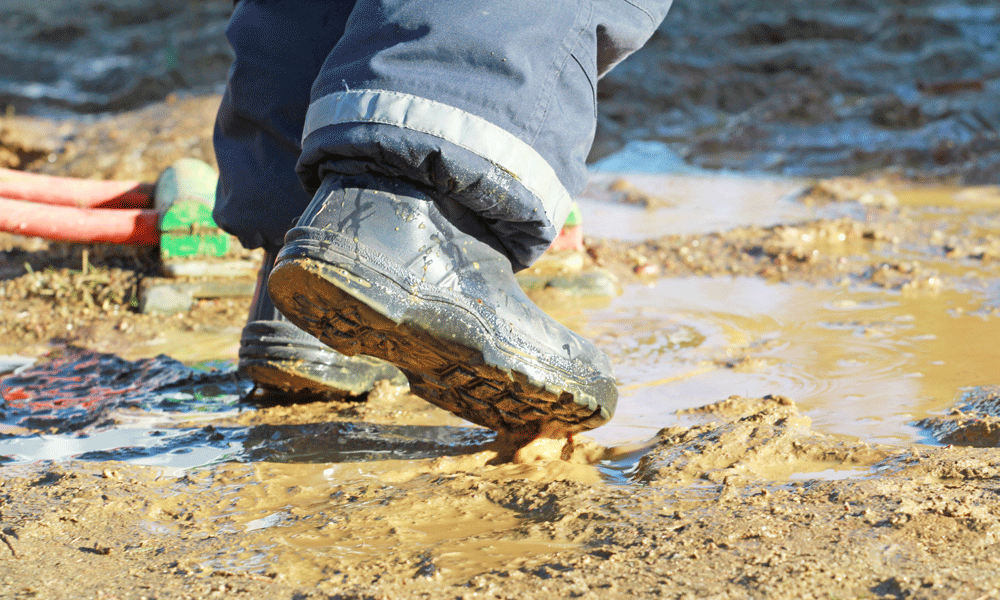 Boots in the mud: Wine-growing areas are also affected by the floods in southern Spain. (Photo: Kara/stock.adobe.com)