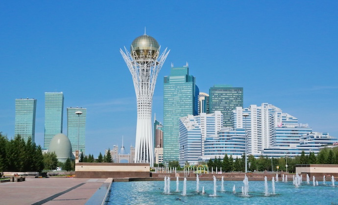 Bajterek-Tower in Astana, Kazakhstan (Photo: Worldwide Pictures/Stock.adobe.com)