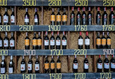 Wine store on island Koh Phangan (Photo: OlegD/stock.adobe.com)