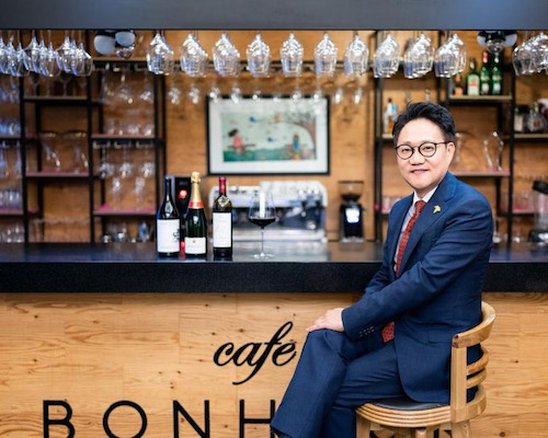 Hongsik Kwon, President of the SAK (Sommelier Association of Korea)