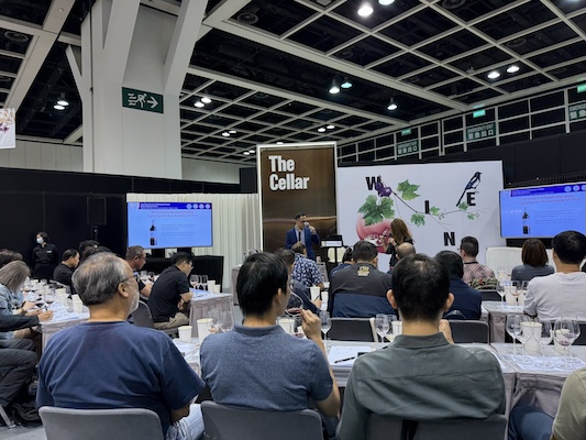 Masterclass at HKTDC Wine & Spirits Fair (Photo: Anja Zimmer)