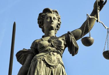 Court ruling with precedent-setting character in France. (Photo: helmutvogler/Fotolia)