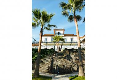 Vintage House Hotel