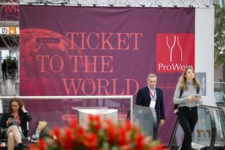 47,000 visitors from 135 countries (Photo: Messe Düsseldorf/ctillmann)