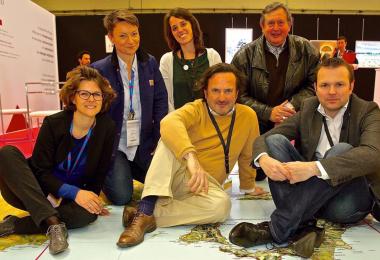 The Wine Mosaic team includes Louise Hurren, Dorothée Pye, Alain Carbonneau, Fanny Basteau, Jean-Luc Etievent and Arnaud Daphy.