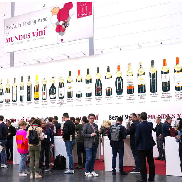 The MUNDUS VINI tasting area allows for efficient tasting of award-winning wines.