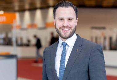 Marius Berlemann assumes the duties previously held by Erhard Wienkamp on the management board (Photo: Messe Düsseldorf/Andreas Wiese)