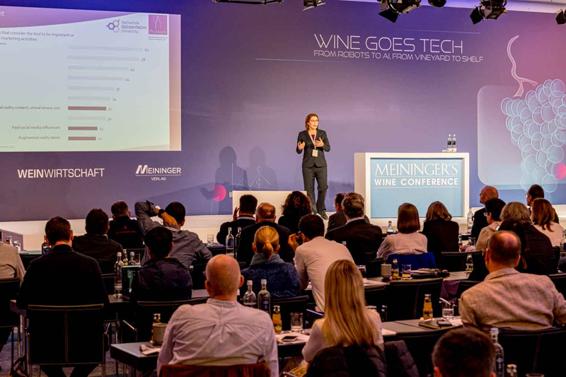 Prof Dr Simone Loose on stage at Meininger's Wine Conference 2024. (Image: Christoph Grothgar)
