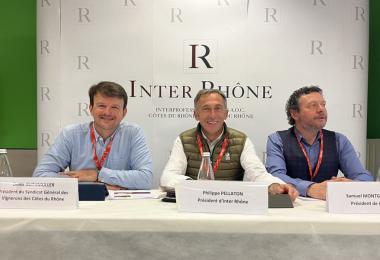 Denis Guthmuller, President du Syndicat Géneral des Vignerons des Côtes du Rhône, Philippe Pellaton, Prêsident d'Inter Rhône, Samuel Montgermont Prêsident de l'UMVR (form left)