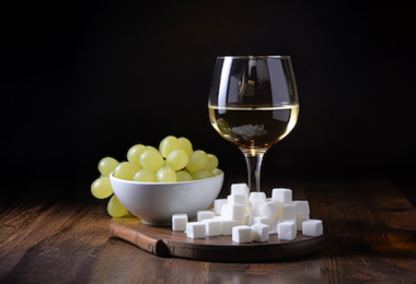 Wine, grapes and sugar (Photo: Midjourney)
